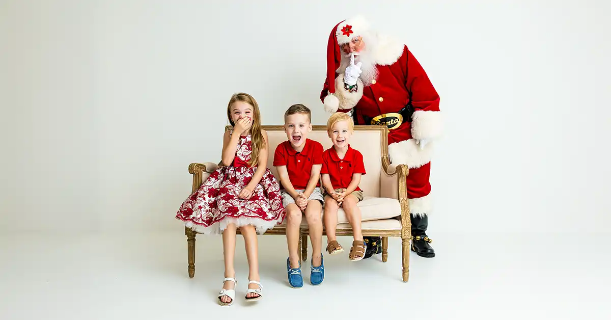 Santa Minis with children and Santa