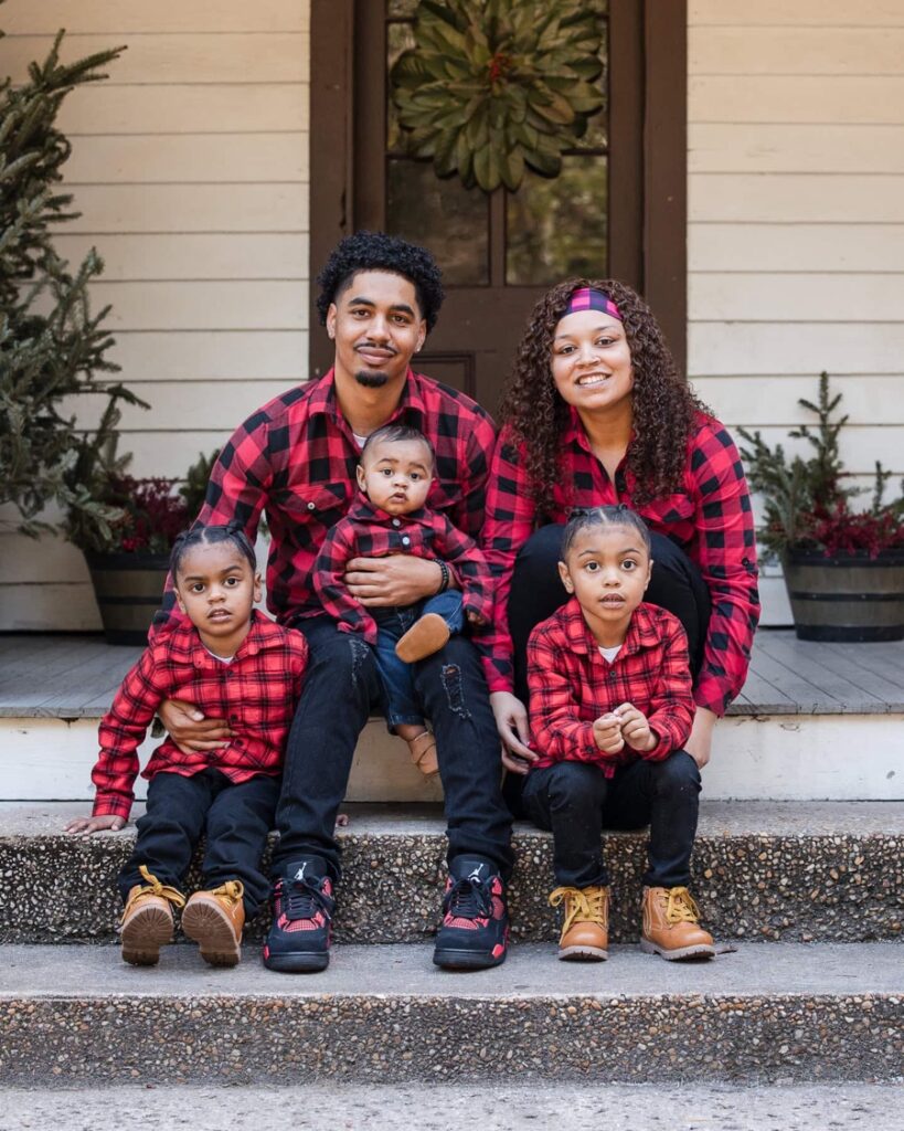 Christmas Mini Sessions in Jacksonville Florida at Walter Jones Historic Park
